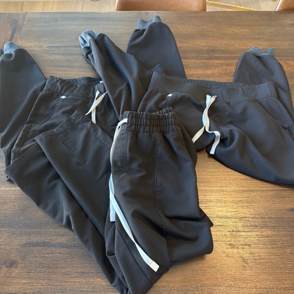 FIGS Scrub Pants Set of 3